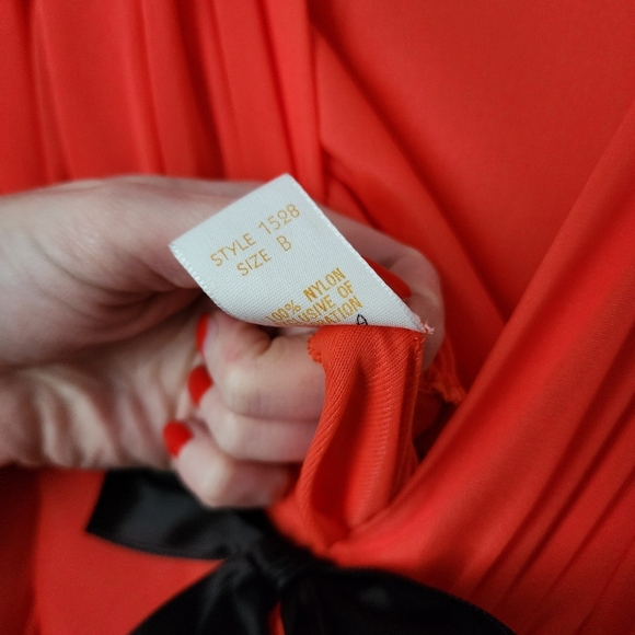 FIGURETTES x VINTAGE 60's red long maxi dressing gown lingerie night gown nylon - Picture 8 of 9